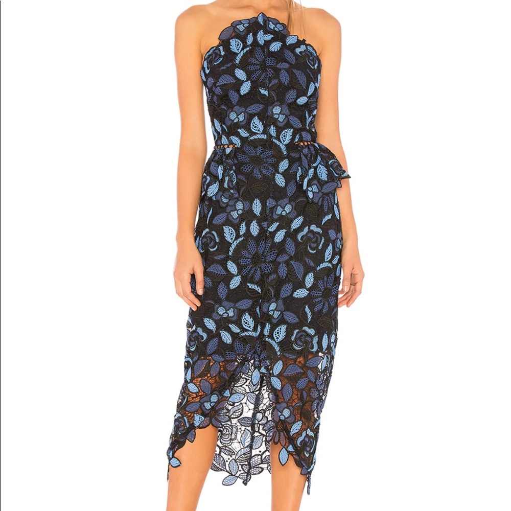 Revolve Elliatt Times Dress XS never worn